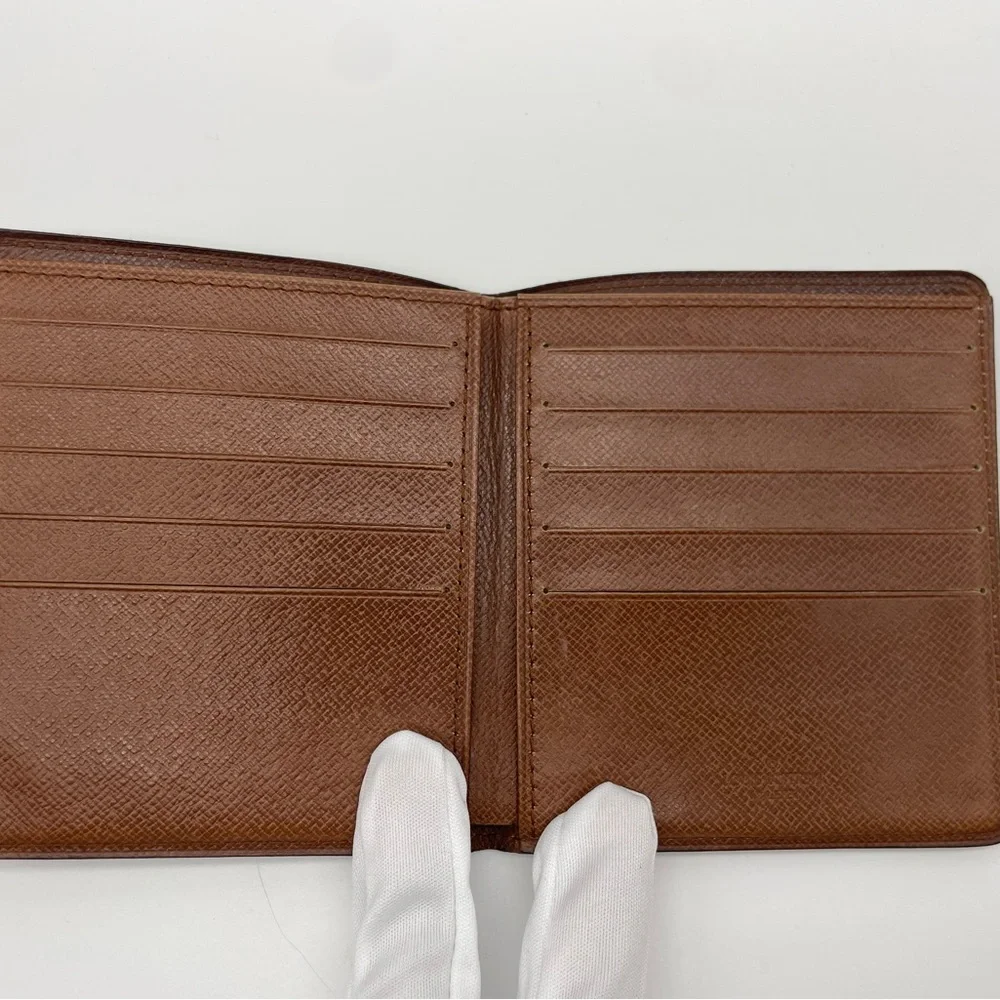 Louis Vuitton Monogram Men’s Wallet - Picture 5 of 9